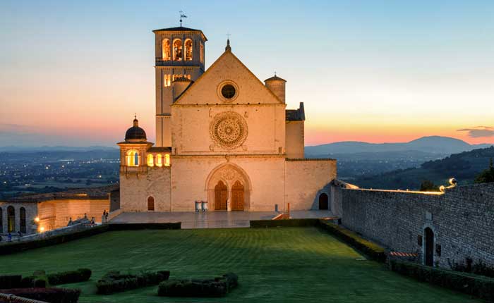 Weekend ad Assisi 4 giorni: city tour, bosco di San Francesco bene FAI, cena tipica umbra - Vacanze Umbria my Love