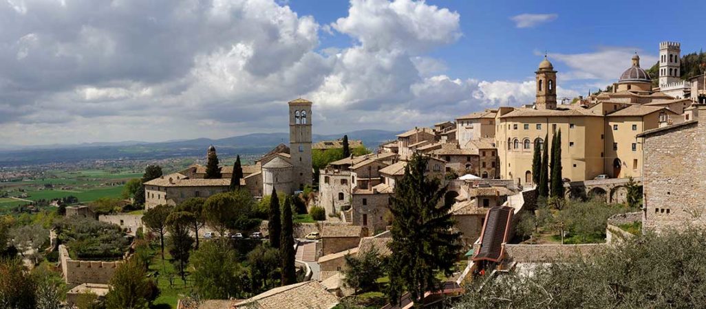 Weekend Assisi 3 giorni: Tour libero della città di Assisi con audioguida. Fuga in Umbria - Umbria my love