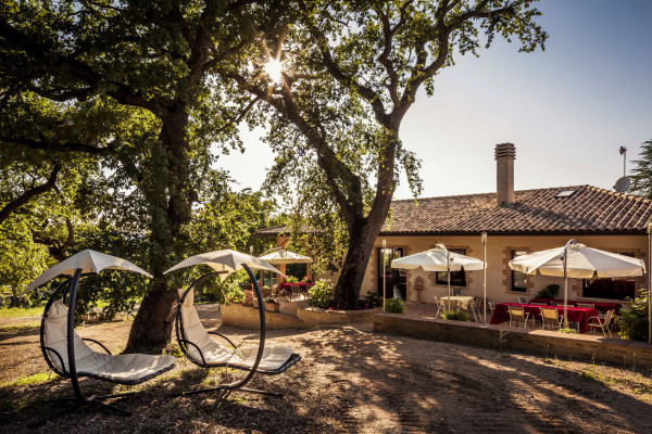 Escursione in bicicletta momento di relax alla Cantina Tili Spello. Umbria my Love