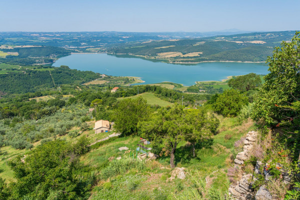 Experience in bicicletta vista panoramica sul Lago di Corbara e di Orvieto. Umbria my Love