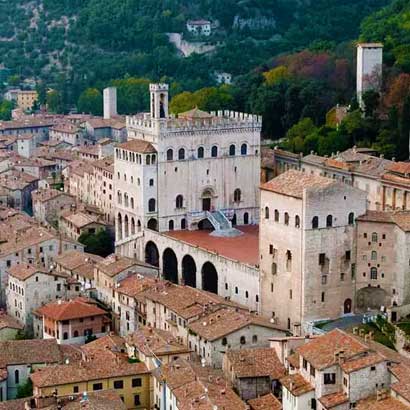 Gubbio Palazzo dei Consoli, simbolo della città e sede museale. Gubbio Vacanze Umbria my Love
