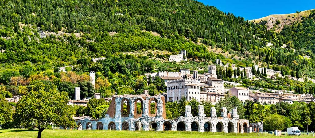 Vacanza sportiva in hotel 5 stelle, bike experience con tanti itinerari Gubbio e dintorni. Umbria my Love